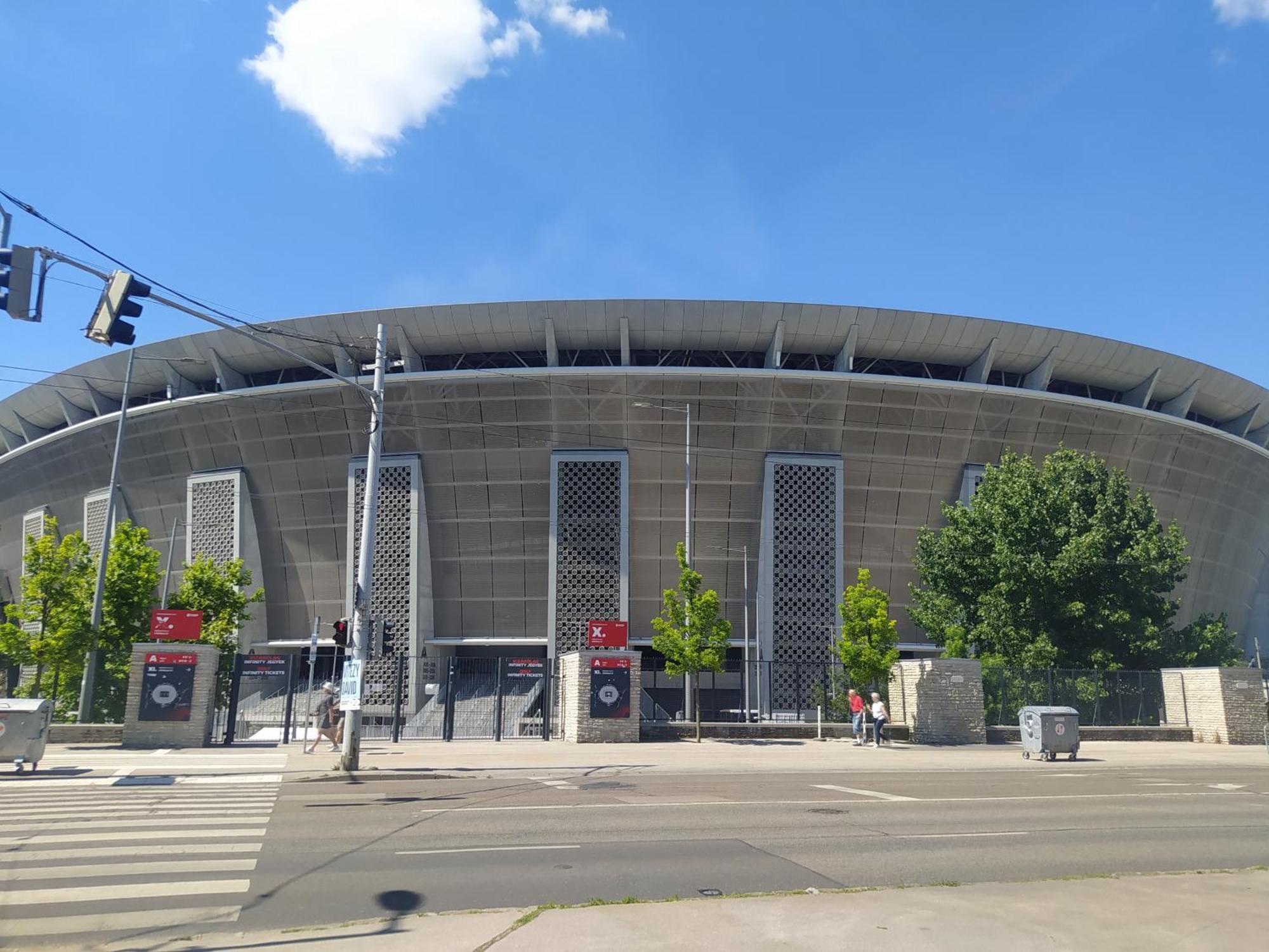 Lady Mabel'S Apartment Near To Arena, Puskas Stadion And City Park, With Guarded Parking Place ブダペスト エクステリア 写真