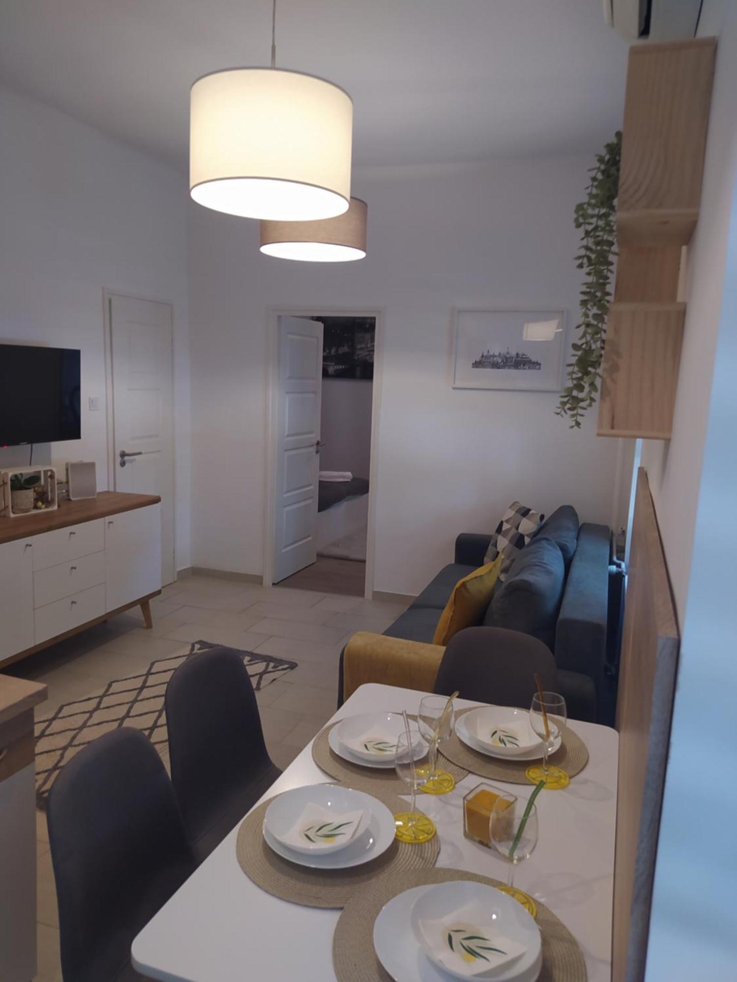 Lady Mabel'S Apartment Near To Arena, Puskas Stadion And City Park, With Guarded Parking Place ブダペスト エクステリア 写真